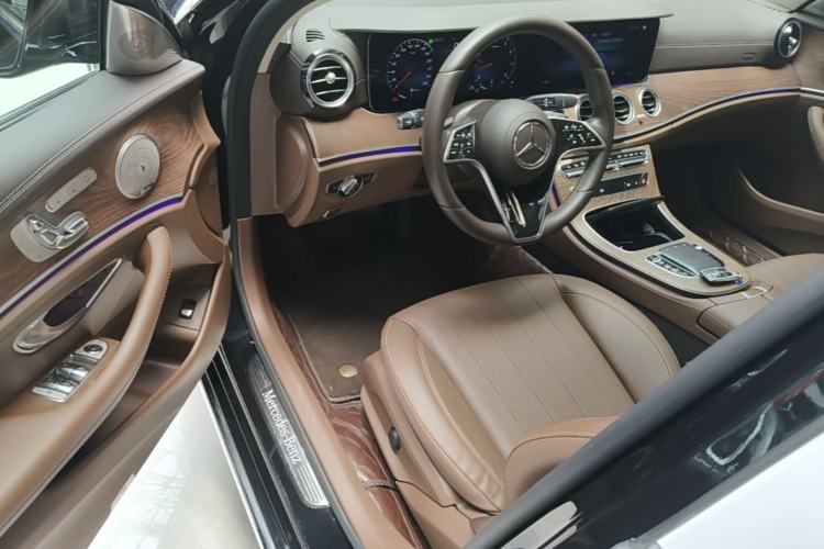 Used Mercedes-Benz E-Class 2023 Updated E 300 L Fashion Edition Driver Seat