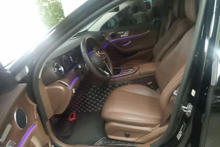 Used Mercedes-Benz E-Class 2023 Updated E 300 L Fashion Edition Driver Seat