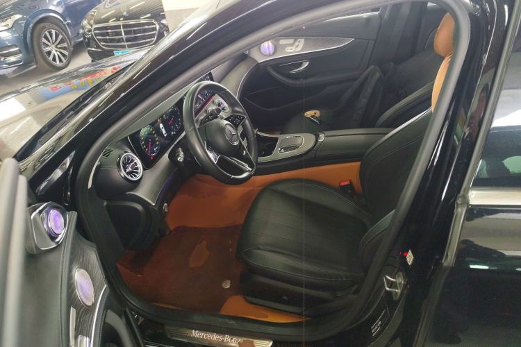 Used Mercedes-Benz E-Class 2023 Updated E 300 L Fashion Edition Driver Seat