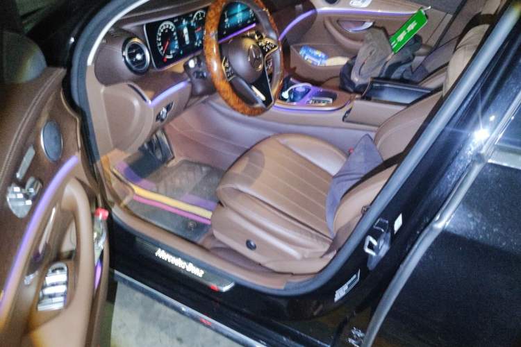 Used Mercedes-Benz E-Class 2023 Updated E 300 L Fashion Edition Driver Seat