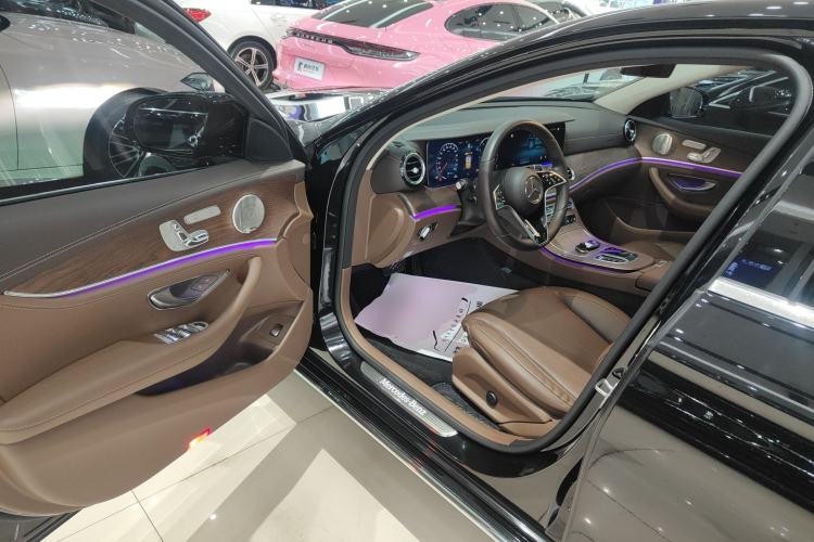 Used Mercedes-Benz E-Class 2023 Updated E 300 L Fashion Edition Driver Seat