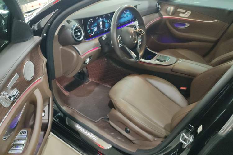 Used Mercedes-Benz E-Class 2023 Updated E 300 L Fashion Edition Driver Seat