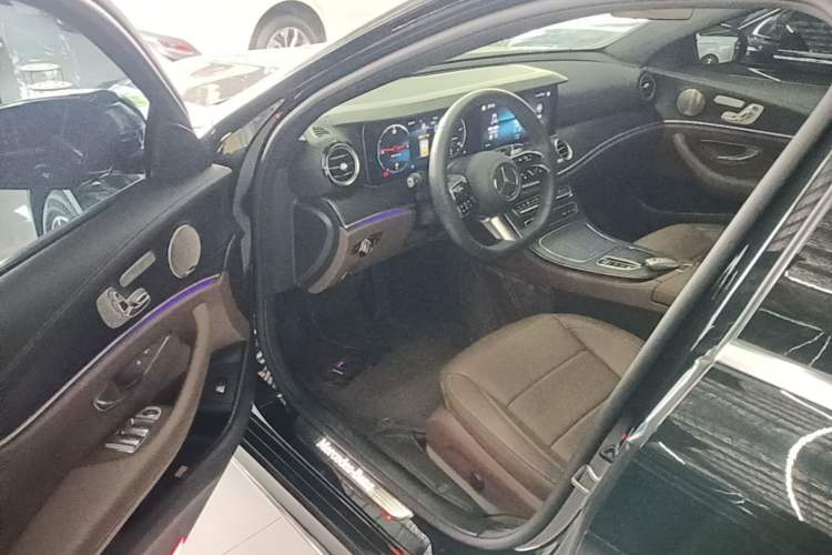 Used Mercedes-Benz E-Class 2023 Restyled E 300 L Sport Luxury Edition Driver Seat