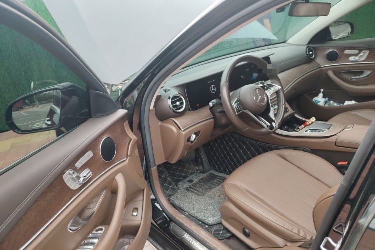Used Mercedes-Benz E-Class 2023 Updated E 300 L Fashion Edition Driver Seat