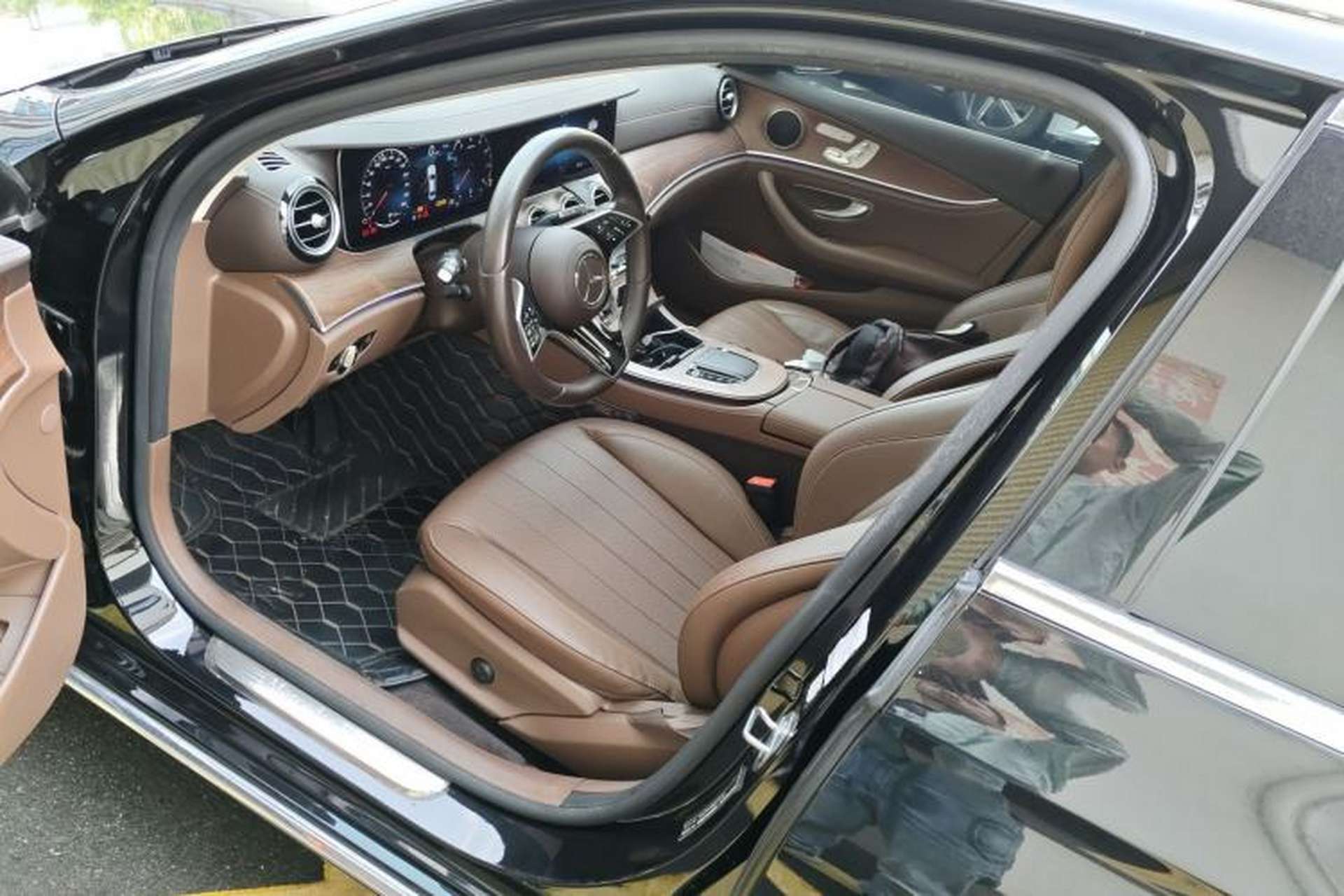Used Mercedes-Benz E-Class 2023 E 300 L Stylish Model Driver Seat