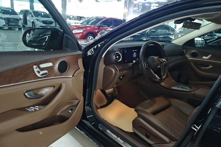 Used Mercedes-Benz E-Class 2023 E 260 L Driver Seat