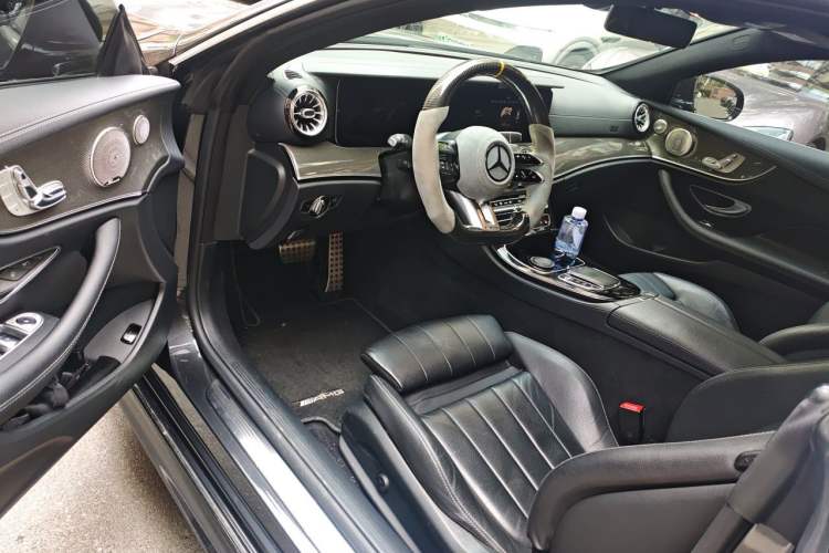Used Mercedes-Benz E-Class 2023 E 260 Coupe Driver Seat
