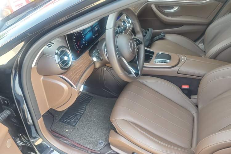 Used Mercedes-Benz E-Class 2023 Updated E 300 L Fashion Edition Driver Seat