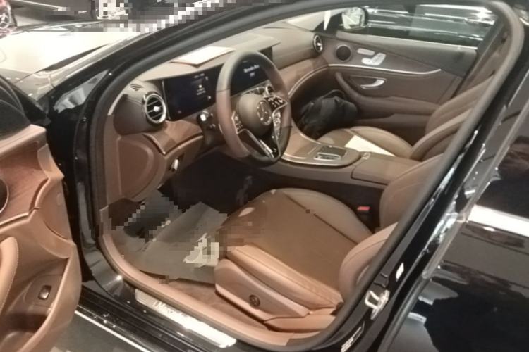 Used Mercedes-Benz E-Class 2023 Updated E 300 L Fashion Edition Driver Seat