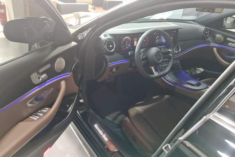 Used Mercedes-Benz E-Class 2023 E 300 L Sport Luxury Edition Driver Seat