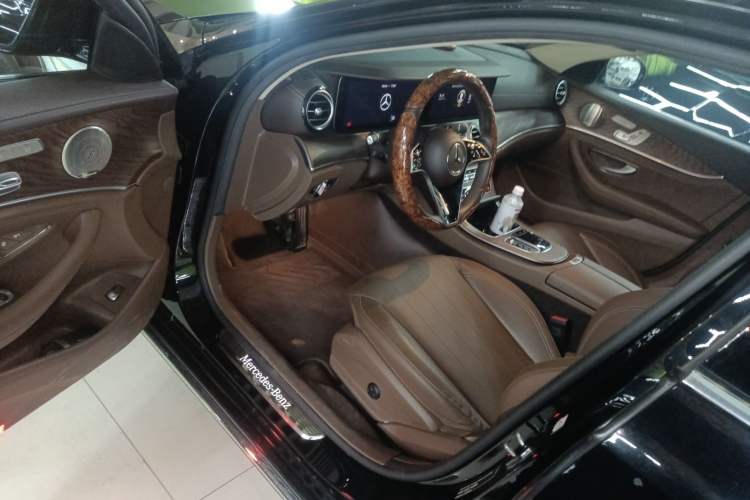 Used Mercedes-Benz E-Class 2023 Updated E 300 L Luxury Edition Driver Seat