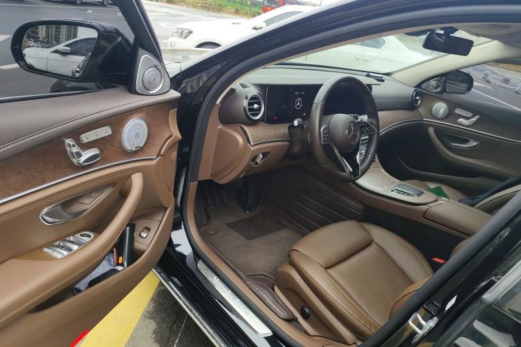 Used Mercedes-Benz E-Class 2023 E 260 L Driver Seat