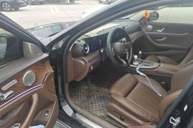 Used Mercedes-Benz E-Class 2023 E 260 L Driver Seat