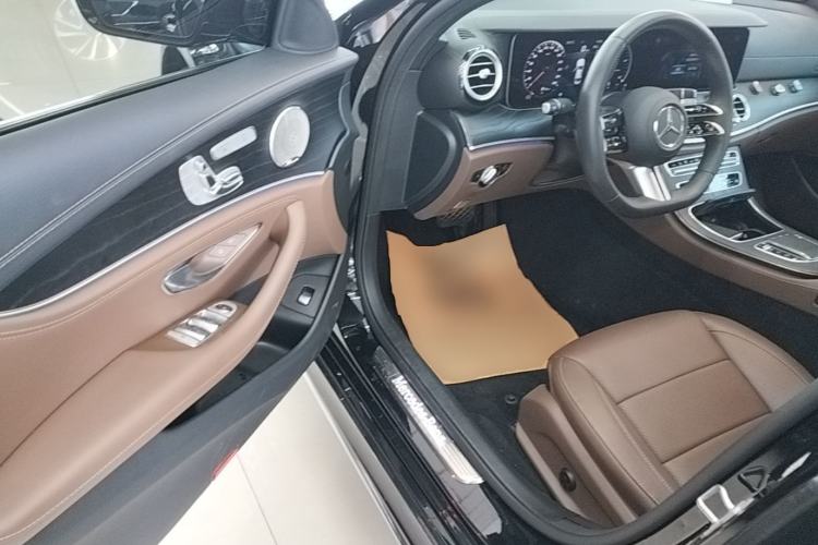 Used Mercedes-Benz E-Class 2023 Restyled E 300 L Sport Luxury Edition Driver Seat