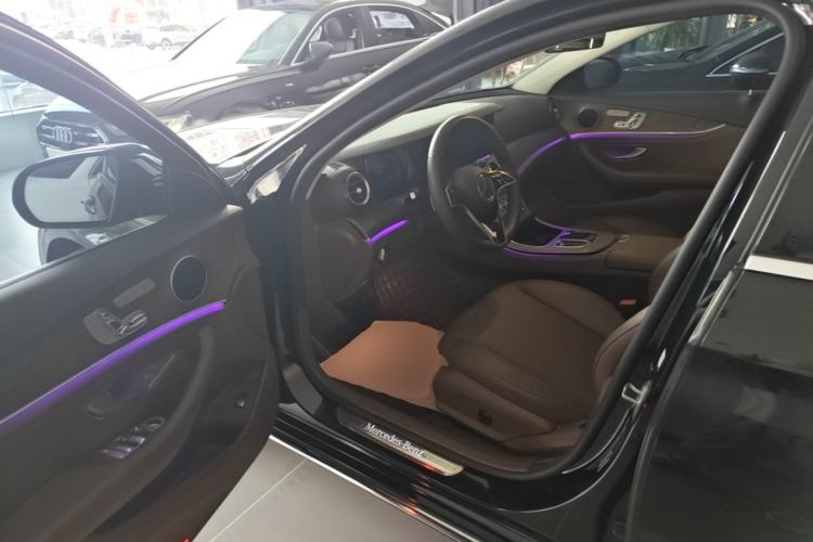 Used Mercedes-Benz E-Class 2023 Updated E 300 L Fashion Edition Driver Seat