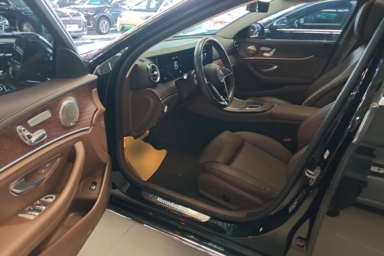 Used Mercedes-Benz E-Class 2023 E 260 L 4MATIC Driver Seat
