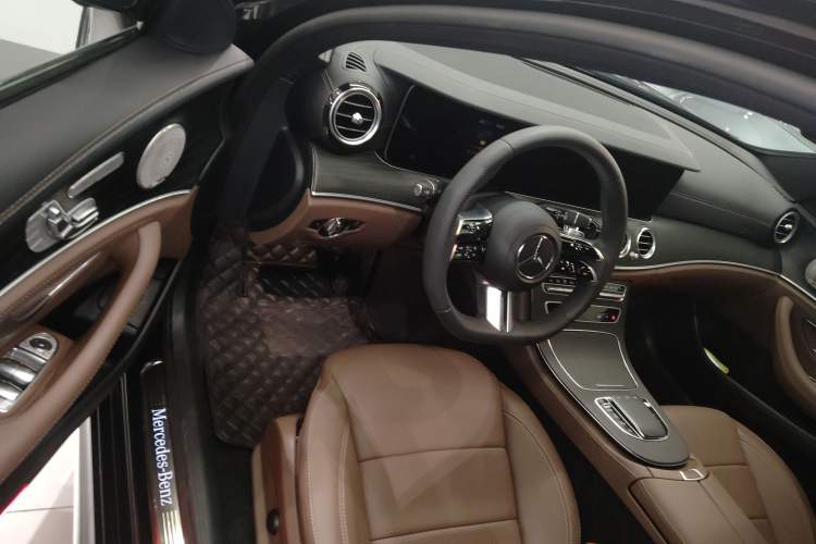 Used Mercedes-Benz E-Class 2023 Restyled E 300 L Sport Luxury Edition Driver Seat