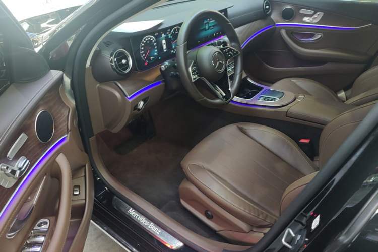 Used Mercedes-Benz E-Class 2023 Updated E 300 L Fashion Edition Driver Seat