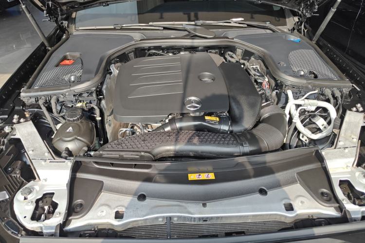 Used Mercedes-Benz E-Class 2023 Updated E 300 L Fashion Edition Engine Bay