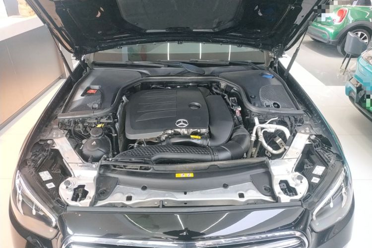 Used Mercedes-Benz E-Class 2023 Updated E 300 L Fashion Edition Engine Bay