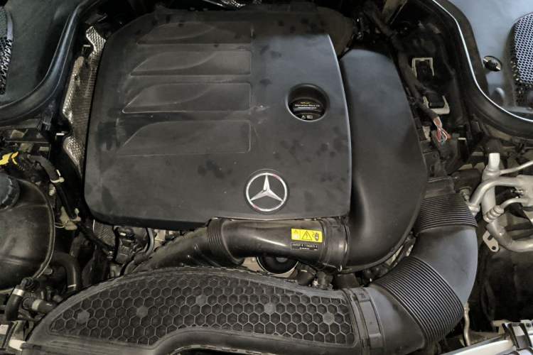 Used Mercedes-Benz E-Class 2023 Updated E 300 L Fashion Edition Engine Bay