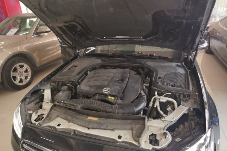 Used Mercedes-Benz E-Class 2023 Updated E 300 L Fashion Edition Engine Bay