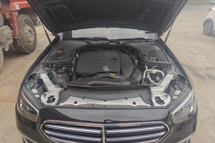 Used Mercedes-Benz E-Class 2023 E 260 L Engine Bay