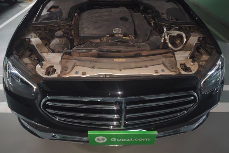 Used Mercedes-Benz E-Class 2023 Updated E 300 L Fashion Edition Engine Bay