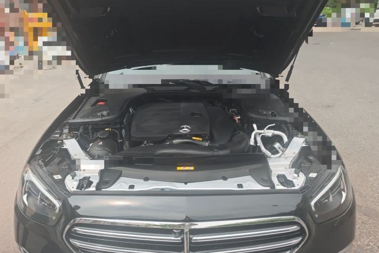 Used Mercedes-Benz E-Class 2023 Updated E 300 L Fashion Edition Engine Bay