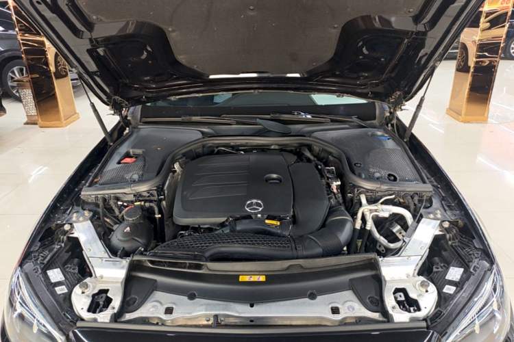Used Mercedes-Benz E-Class 2023 Updated E 300 L Fashion Edition Engine Bay