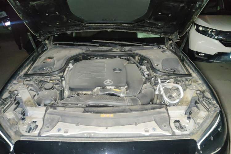 Used Mercedes-Benz E-Class 2023 Facelift E 260 L Engine Bay