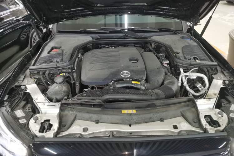 Used Mercedes-Benz E-Class 2023 Updated E 300 L Luxury Edition Engine Bay