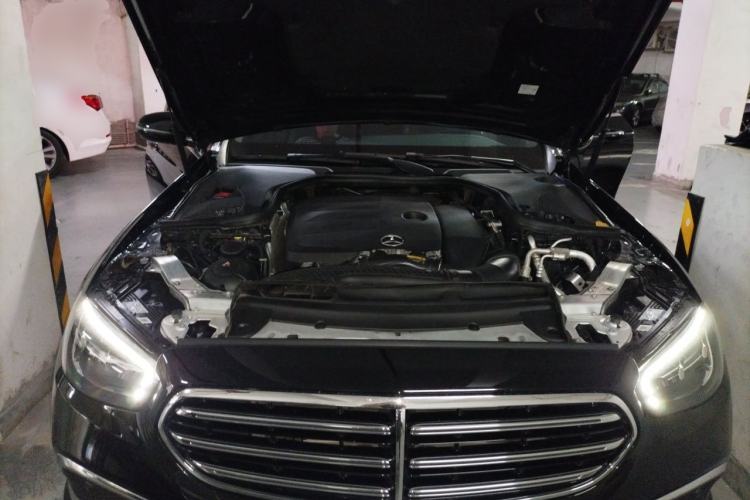 Used Mercedes-Benz E-Class 2023 E 260 L Engine Bay