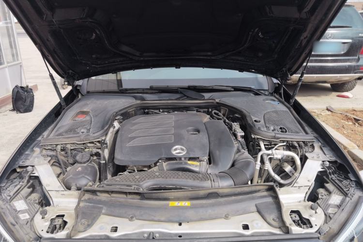 Used Mercedes-Benz E-Class 2023 Updated E 300 L Fashion Edition Engine Bay