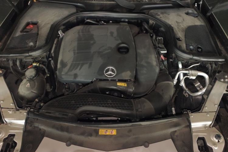 Used Mercedes-Benz E-Class 2023 Updated E 300 L Fashion Edition Engine Bay