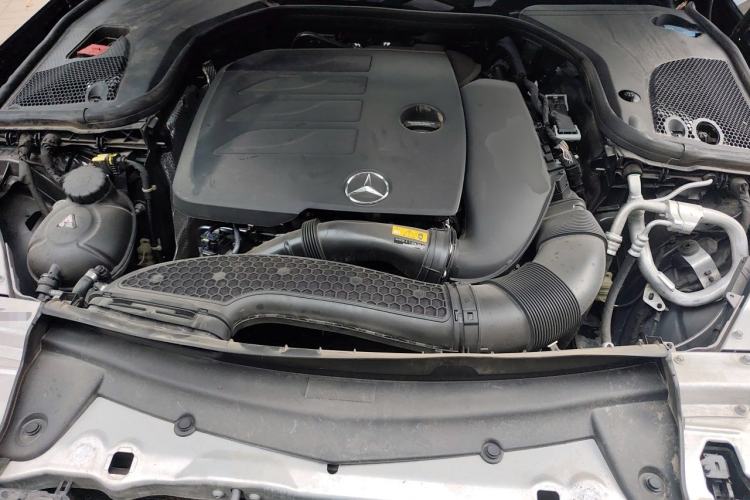Used Mercedes-Benz E-Class 2023 E 260 L Engine Bay