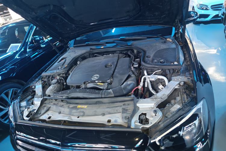 Used Mercedes-Benz E-Class 2023 Updated E 300 L Fashion Edition Engine Bay