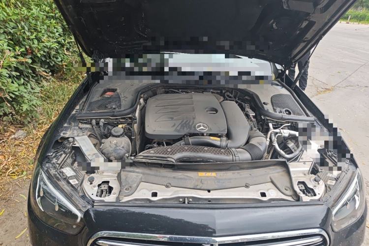 Used Mercedes-Benz E-Class 2023 Updated E 300 L Fashion Edition Engine Bay