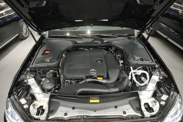 Used Mercedes-Benz E-Class 2023 Updated E 300 L Fashion Edition Engine Bay
