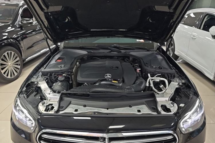 Used Mercedes-Benz E-Class 2023 Updated E 300 L Fashion Edition Engine Bay