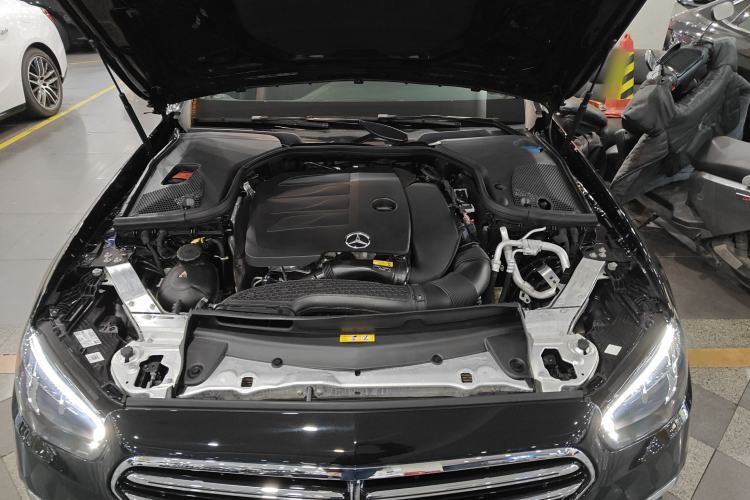 Used Mercedes-Benz E-Class 2023 Facelift E 260 L Engine Bay
