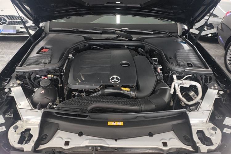 Used Mercedes-Benz E-Class 2023 Updated E 300 L Fashion Edition Engine Bay