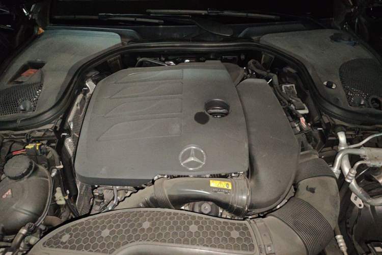 Used Mercedes-Benz E-Class 2023 Updated E 300 L Fashion Edition Engine Bay