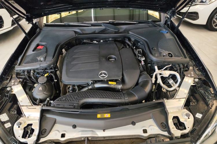 Used Mercedes-Benz E-Class 2023 E 260 L Engine Bay