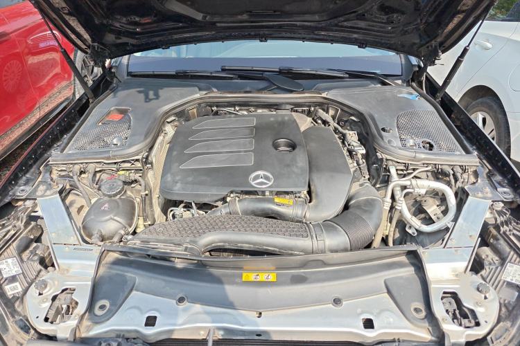 Used Mercedes-Benz E-Class 2023 Updated E 300 L Fashion Edition Engine Bay