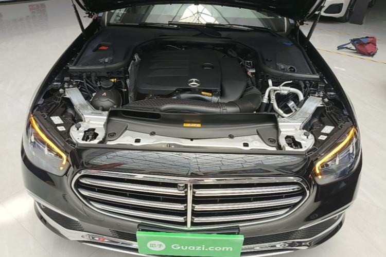 Used Mercedes-Benz E-Class 2023 Updated E 300 L Fashion Edition Engine Bay