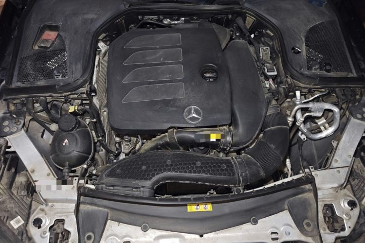 Used Mercedes-Benz E-Class 2023 Facelift E 260 L Engine Bay