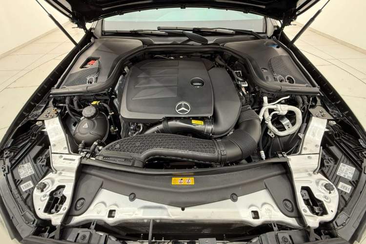 Used Mercedes-Benz E-Class 2023 Updated E 300 L Fashion Edition Engine Bay