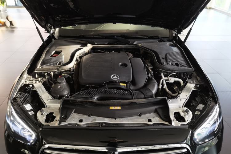 Used Mercedes-Benz E-Class 2023 Updated E 300 L Fashion Edition Engine Bay