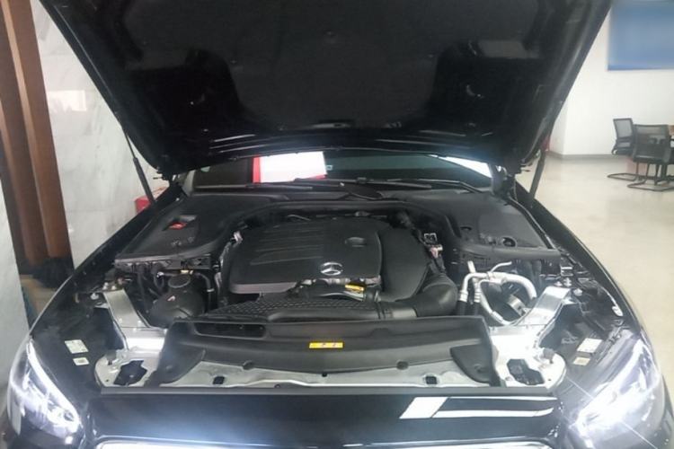 Used Mercedes-Benz E-Class 2023 Updated E 300 L Fashion Edition Engine Bay